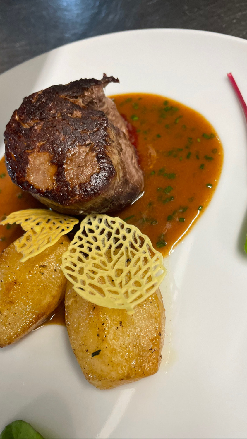 restaurant traditionnel juan les pins-restaurant festif vallauris-privatisation restaurant mougins-restaurant port antibes-restaurant musical mandelieu