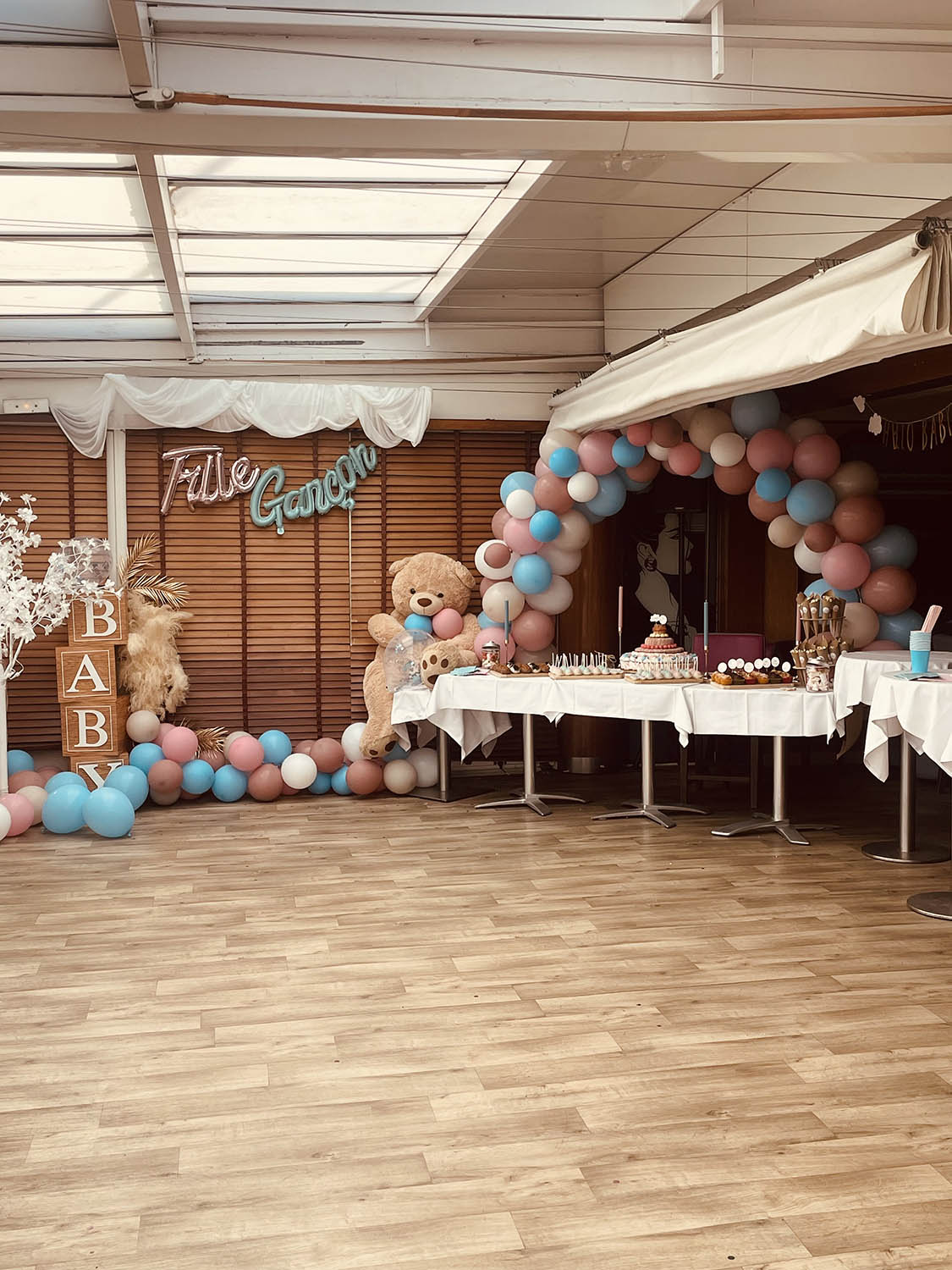 restaurant traditionnel juan les pins-restaurant festif vallauris-privatisation restaurant mougins-restaurant port antibes-restaurant musical mandelieu